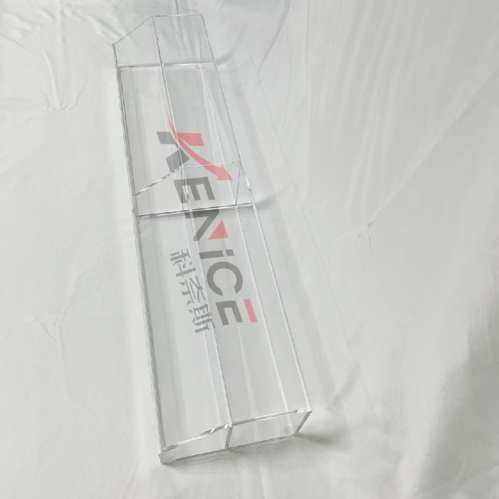 新设计亚克力零售产品展示盒——带四个隔间的桌面款透明有机玻璃展示储物盒，适用于店铺