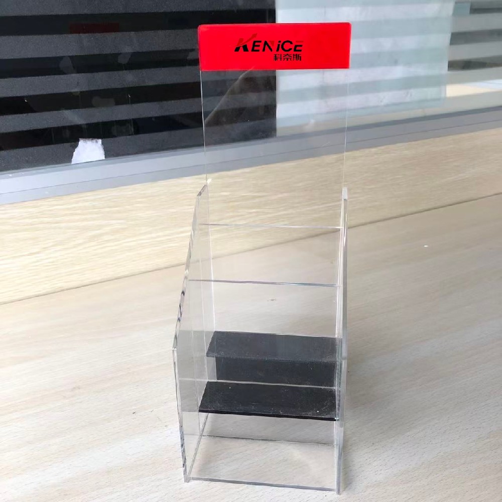 适用于办公室的新款透明亚克力（PMMA）桌面宣传册展示架